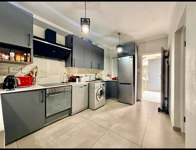 2 BEDROOM PROPERTY TO RENT IN HURLINGHAM